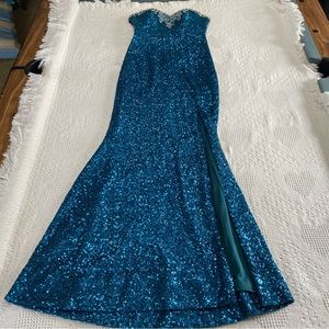 La Femme Beautiful Sequin Covered Prom Dress (4)